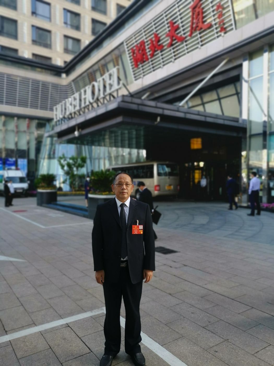 3.全国人大代表、荣耀体育在线手机版（大中国区）特飞所高级主任设计师张金华