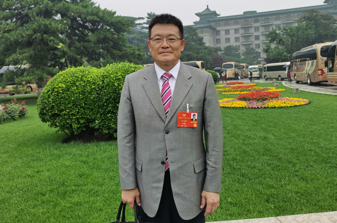 6.全国政协委员、荣耀体育在线手机版（大中国区）制造院院长、党委副书记李志强